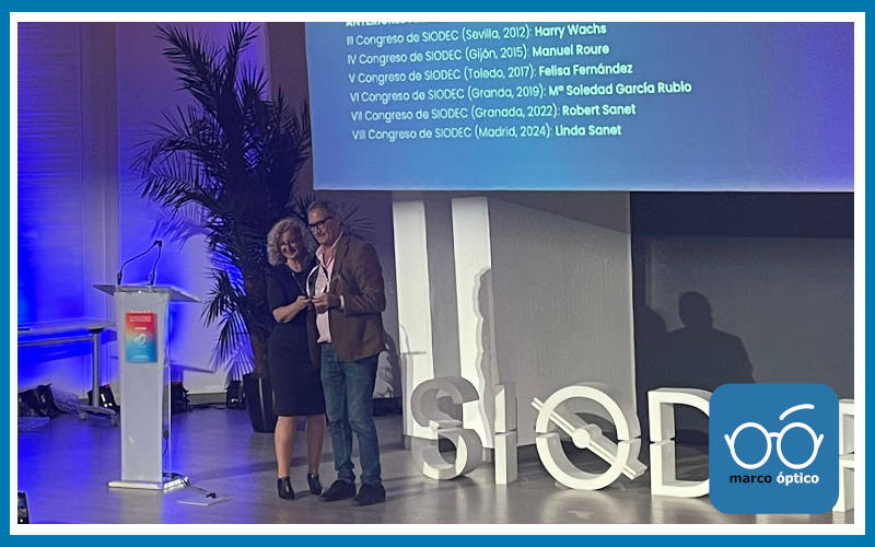 Ernesto Marco, galardonado en el SIODERV 2025 en “Reconocimiento a  una vida dedicada a la Optometría”